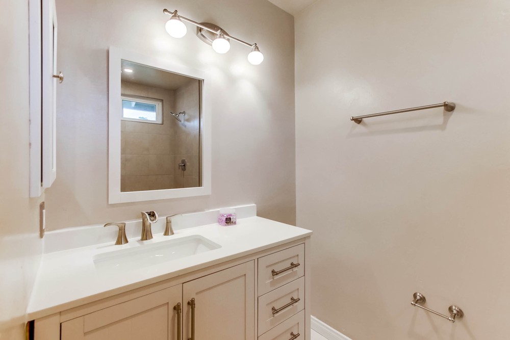 Virtual tour photo 31 of 50 for 5158 Biltmore St