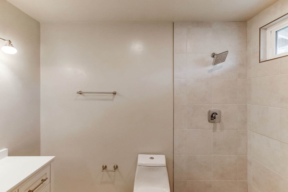 Virtual tour photo 33 of 50 for 5158 Biltmore St