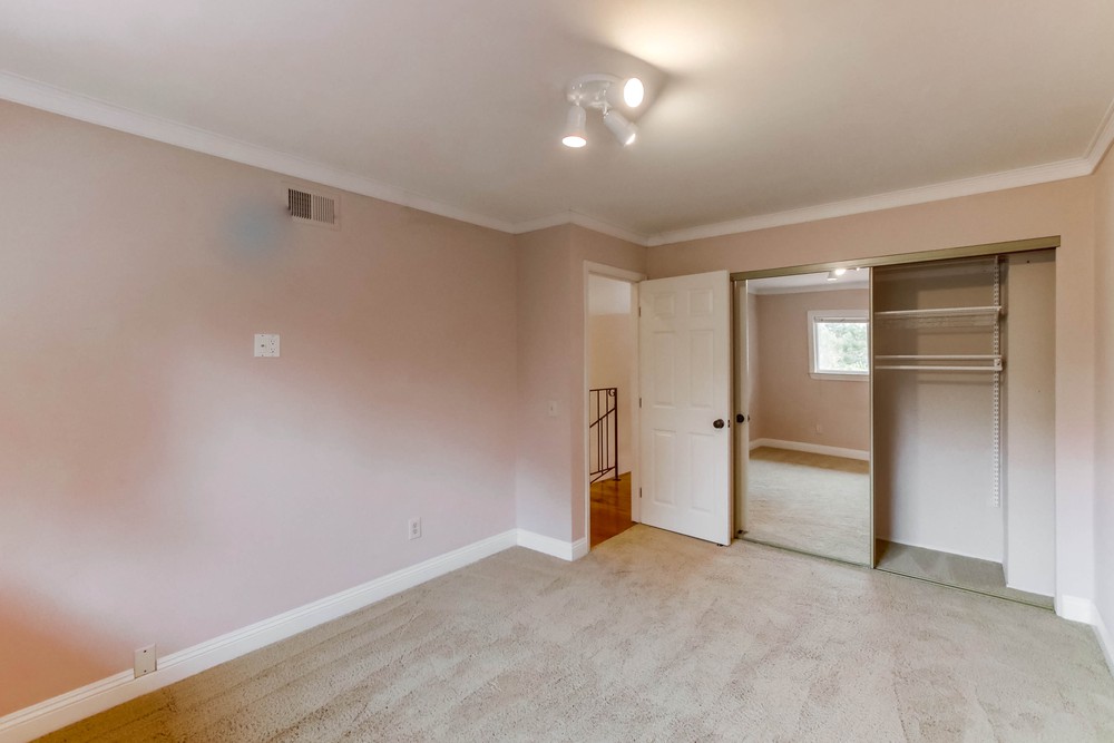 Virtual tour photo 35 of 50 for 5158 Biltmore St