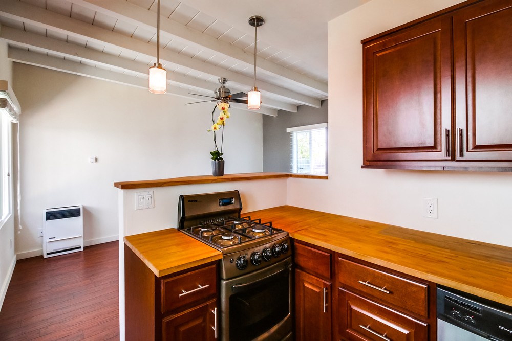Virtual tour photo 12 of 16 for 5160 Bayard St