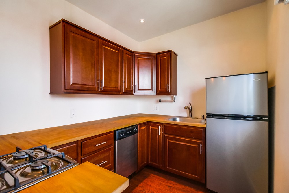 Virtual tour photo 14 of 16 for 5160 Bayard St