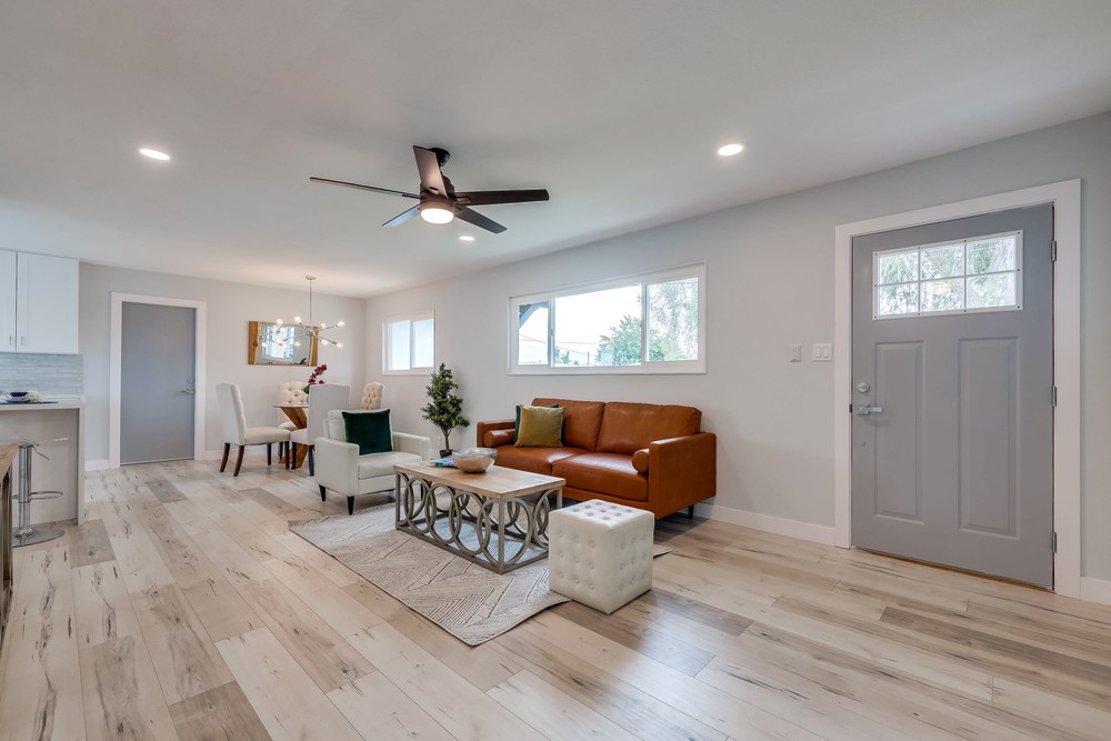Virtual tour photo 8 of 31 for 5162 Bellvale Ave
