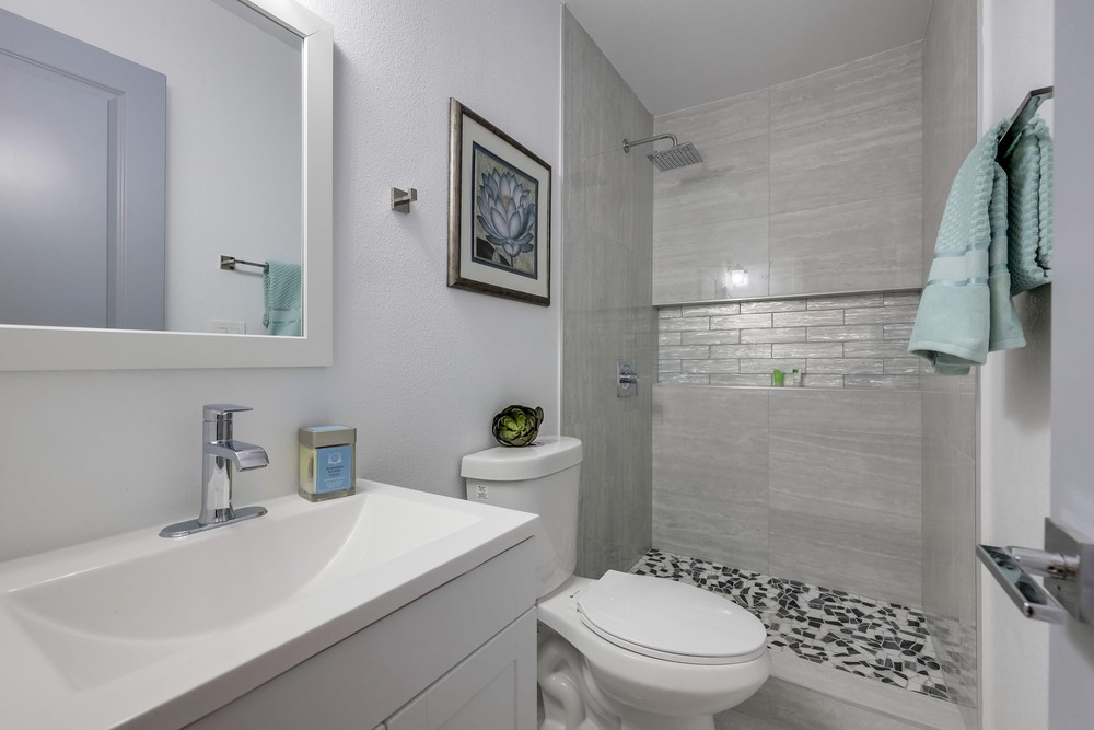 Virtual tour photo 25 of 31 for 5162 Bellvale Ave