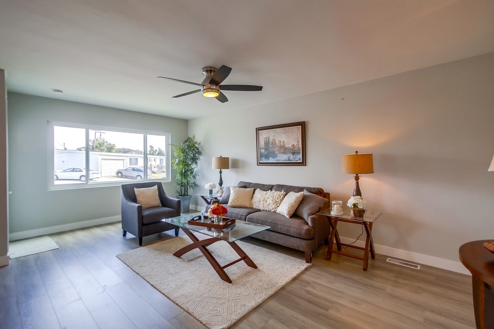 Virtual tour photo 10 of 51 for 5162 Caywood St