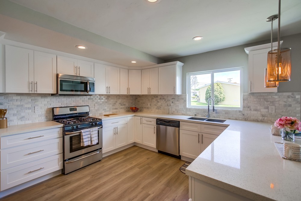Virtual tour photo 17 of 51 for 5162 Caywood St