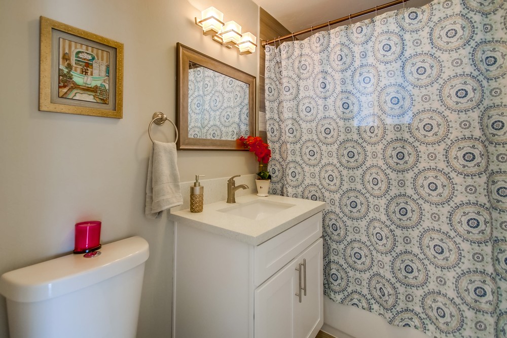 Virtual tour photo 23 of 51 for 5162 Caywood St