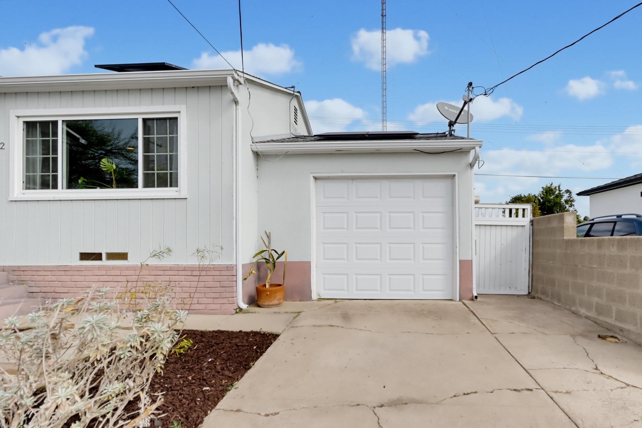 Virtual tour photo 6 of 44 for 5162 Pirotte Dr