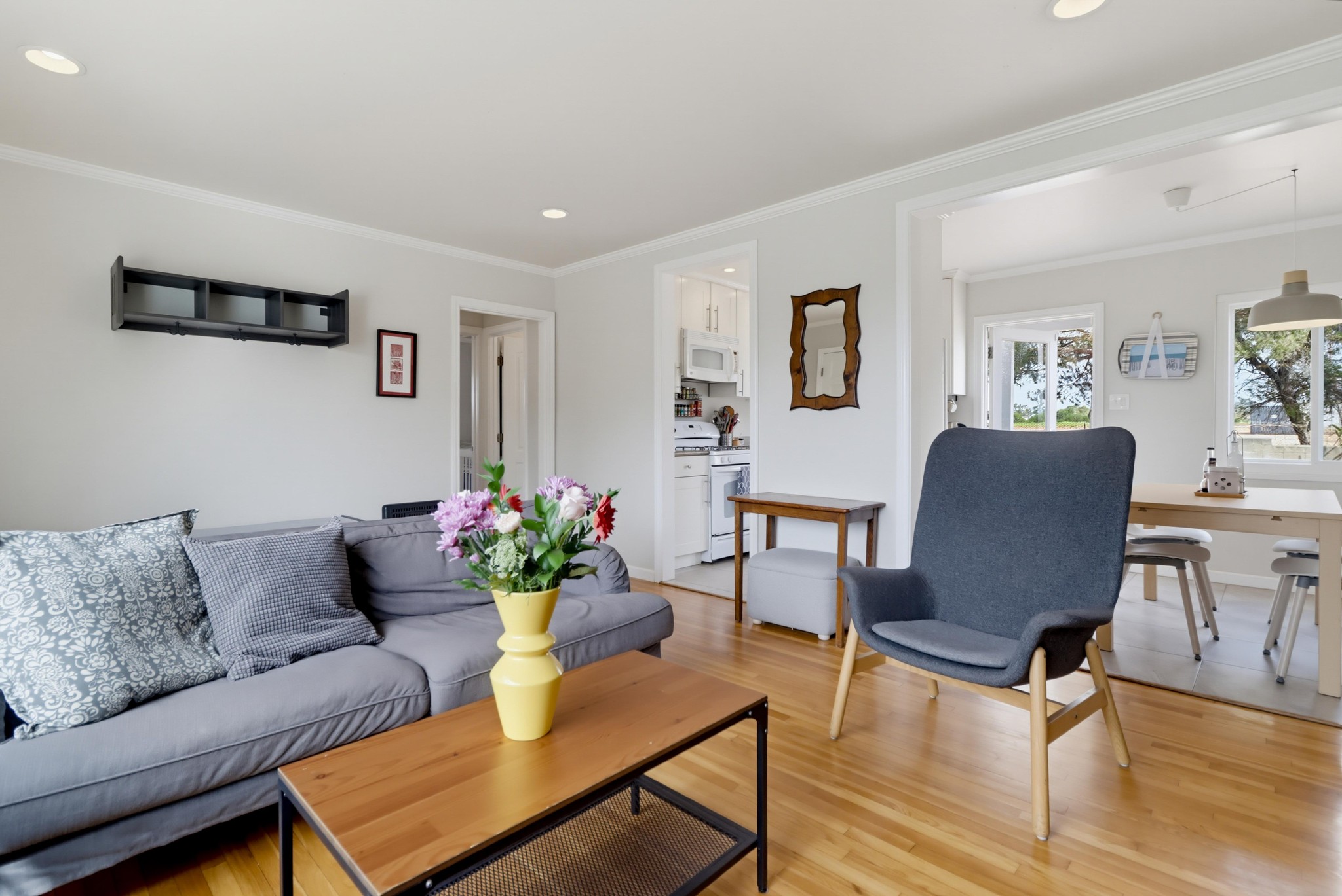 Virtual tour photo 13 of 44 for 5162 Pirotte Dr