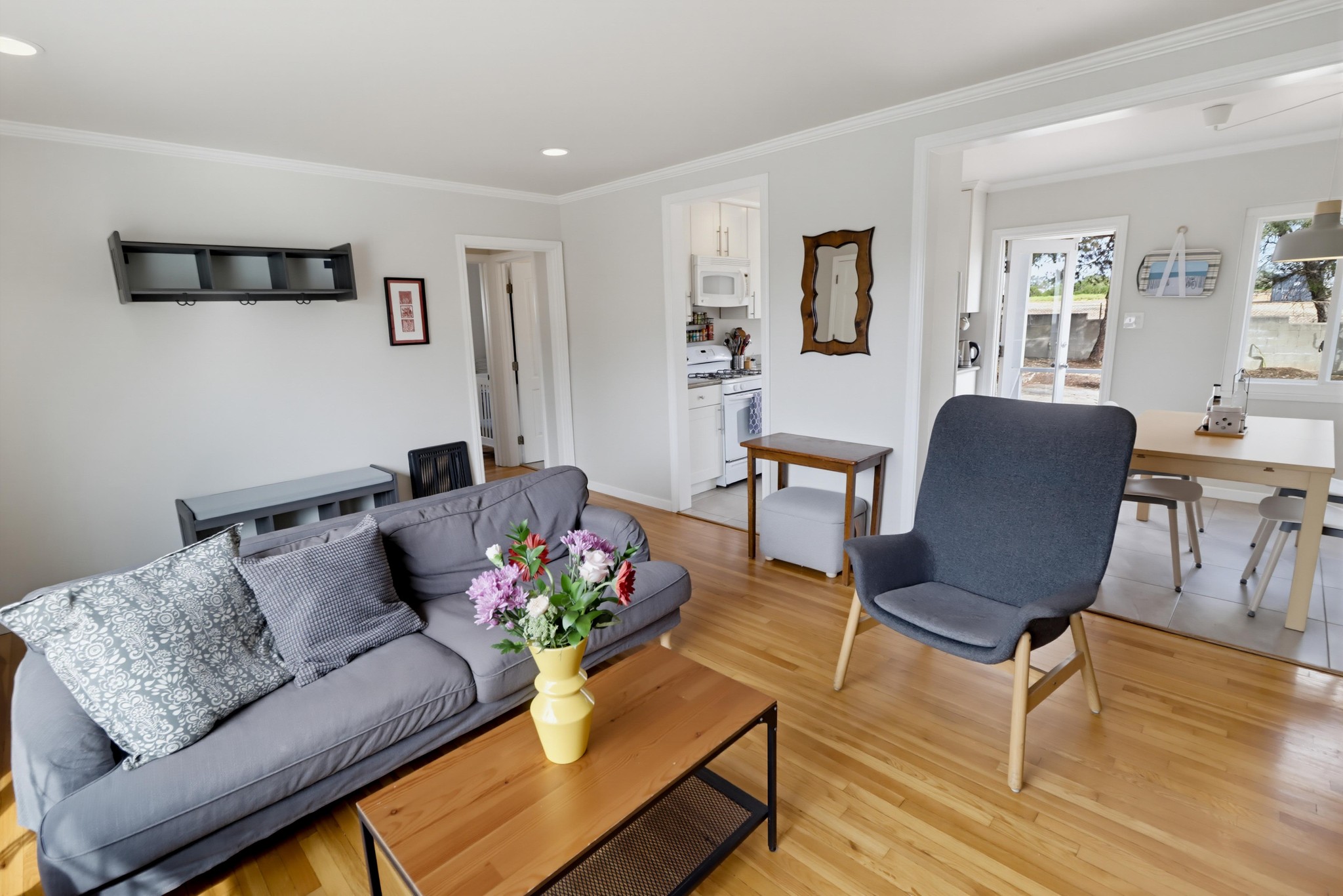 Virtual tour photo 14 of 44 for 5162 Pirotte Dr