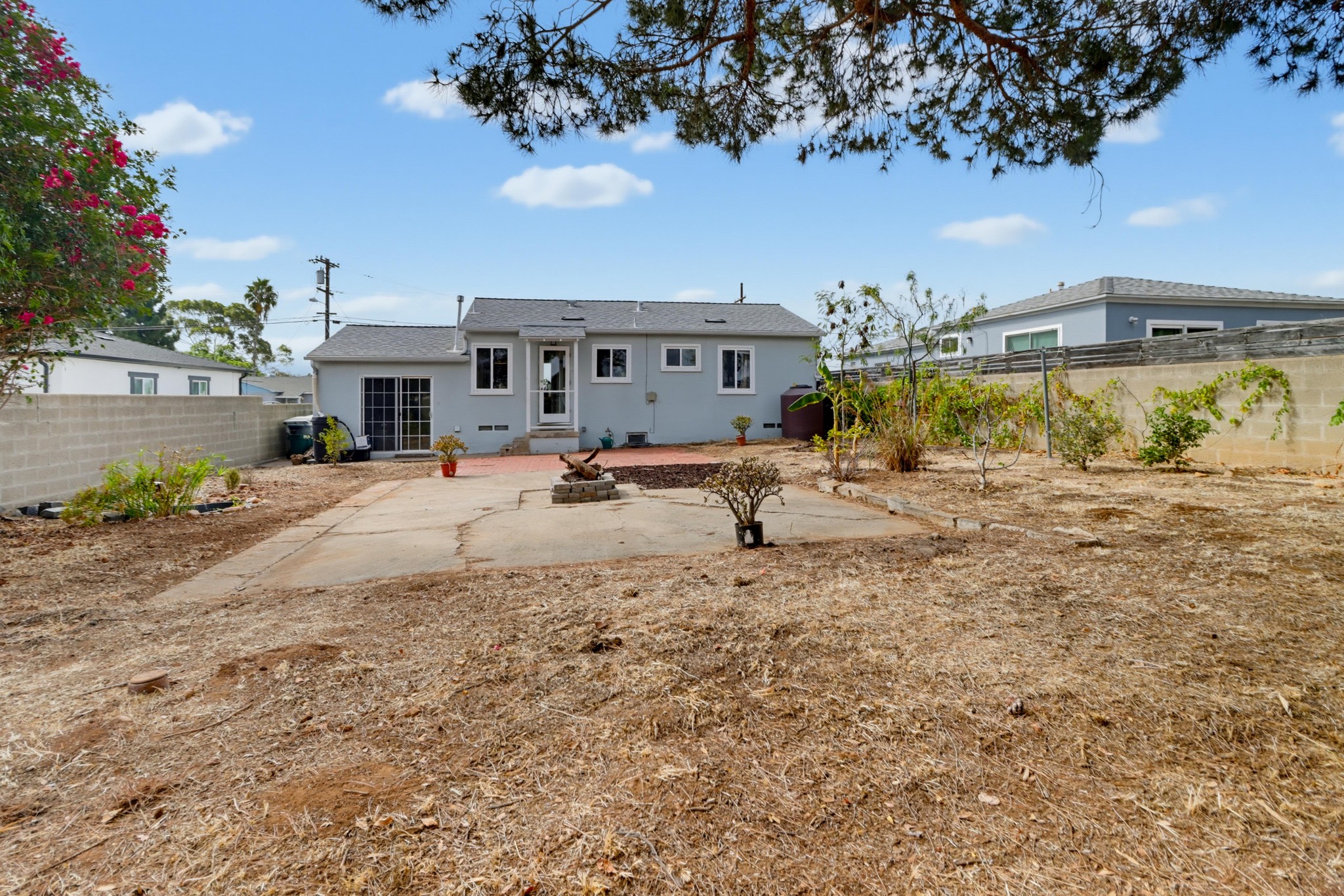 Virtual tour photo 38 of 44 for 5162 Pirotte Dr