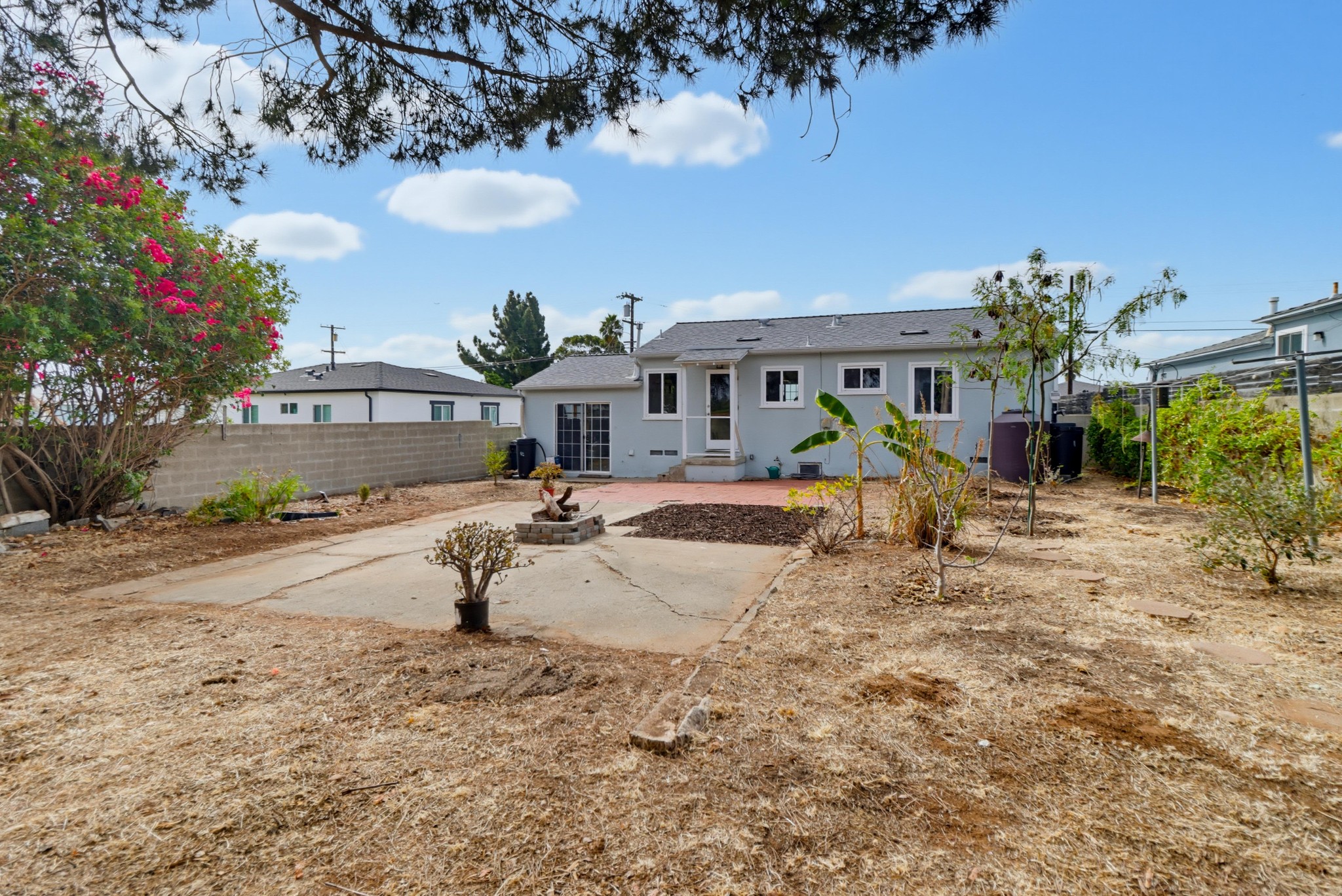 Virtual tour photo 39 of 44 for 5162 Pirotte Dr