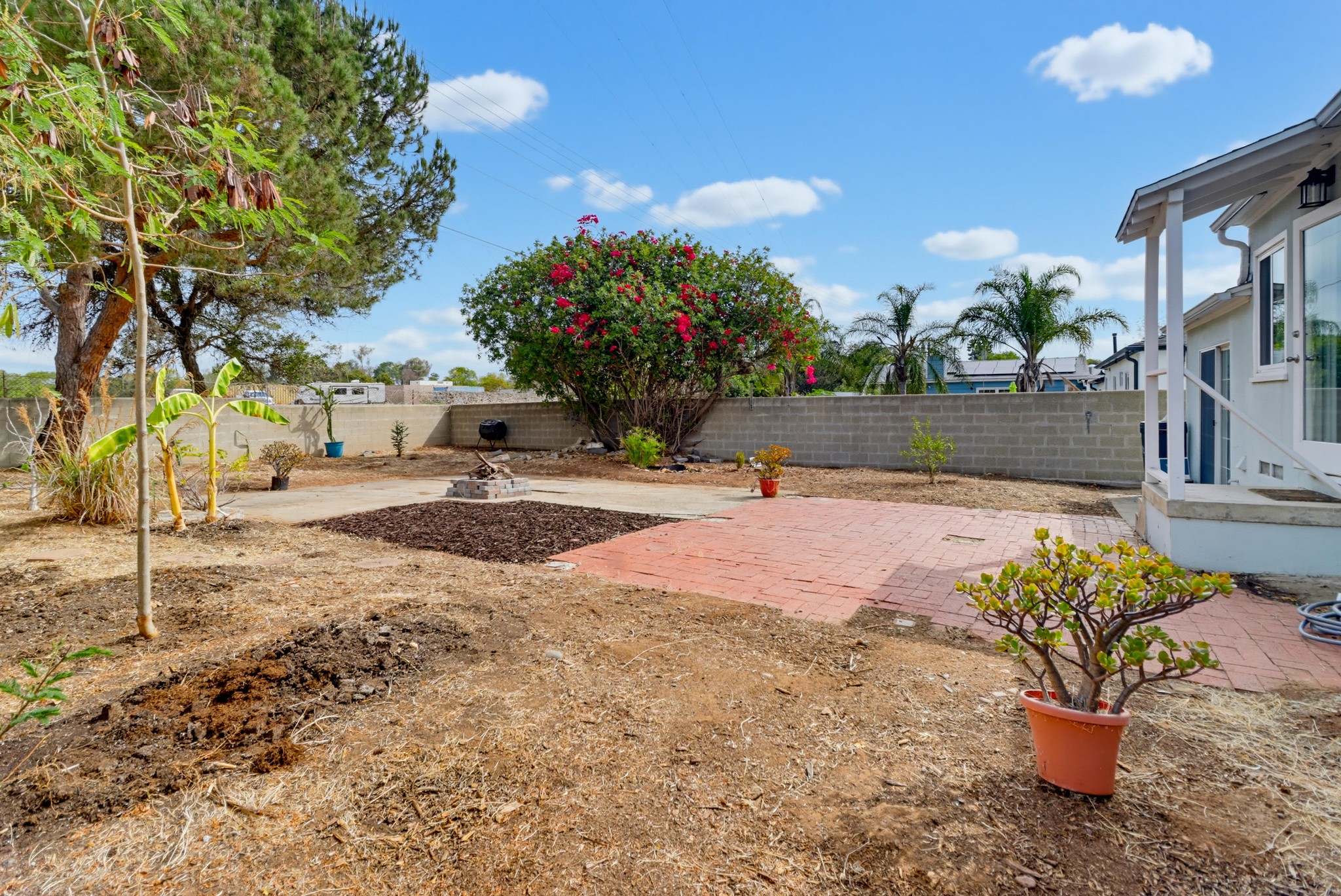 Virtual tour photo 43 of 44 for 5162 Pirotte Dr
