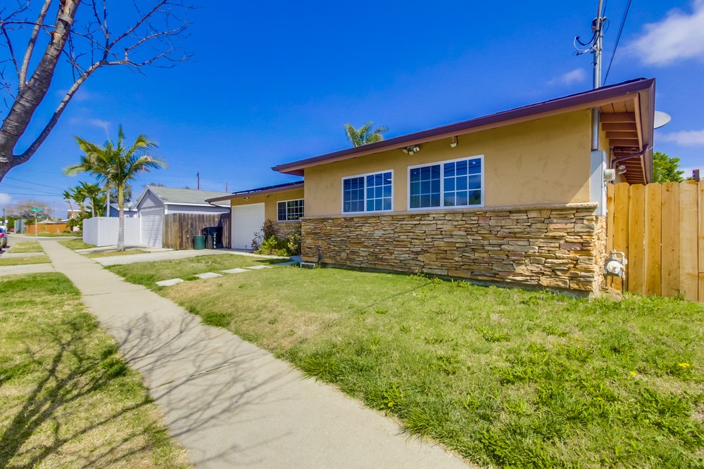 Virtual tour photo 5 of 49 for 5164 Conrad Ave