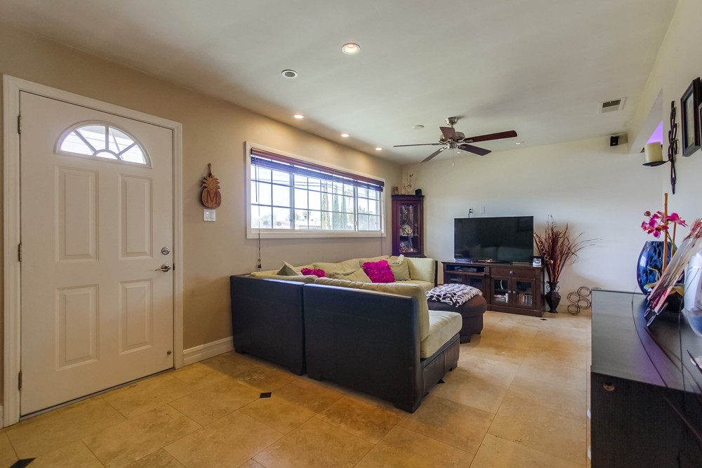 Virtual tour photo 7 of 49 for 5164 Conrad Ave