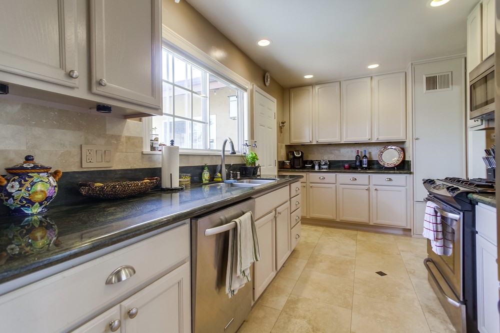Virtual tour photo 14 of 49 for 5164 Conrad Ave