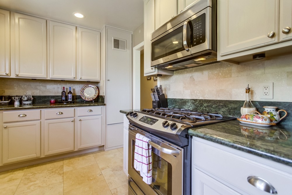 Virtual tour photo 15 of 49 for 5164 Conrad Ave
