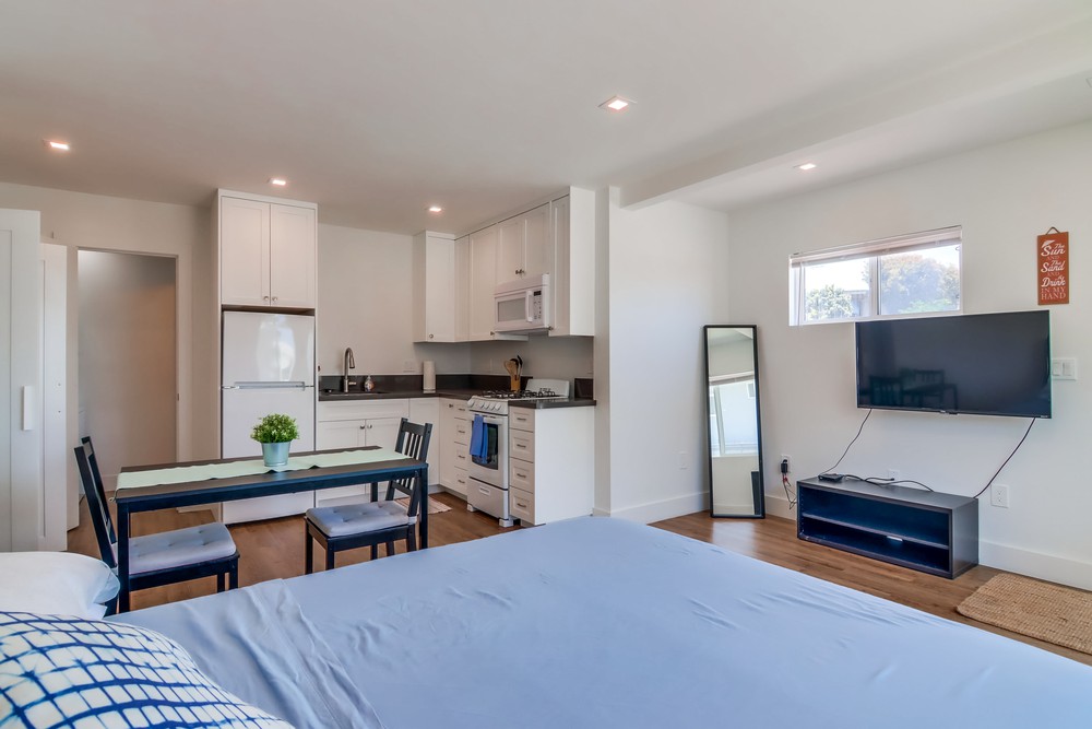 Virtual tour photo 5 of 34 for 5168 Brighton Ave