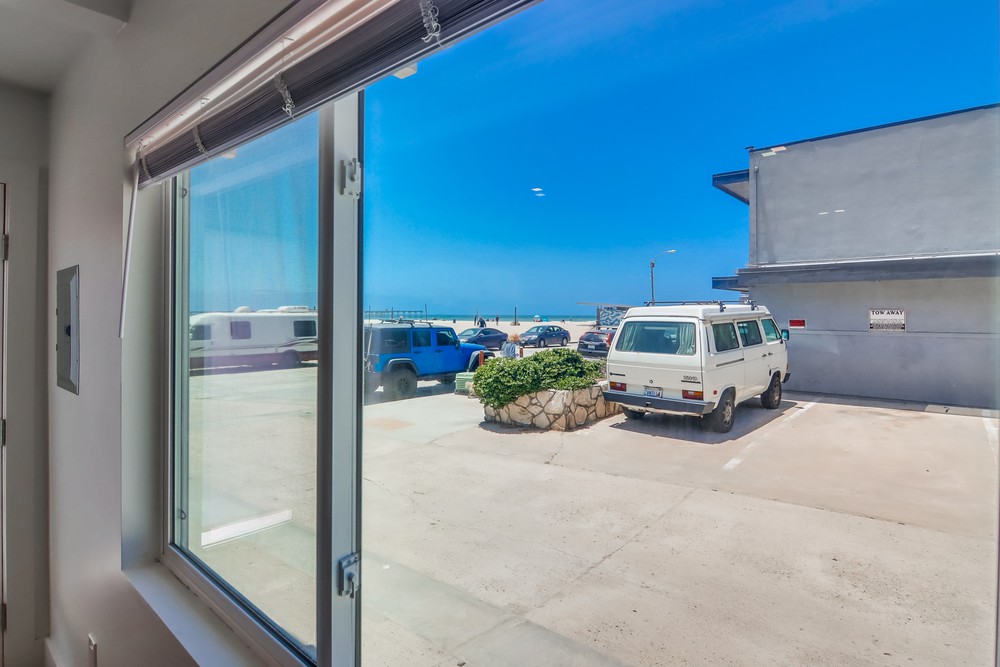 Virtual tour photo 7 of 34 for 5168 Brighton Ave