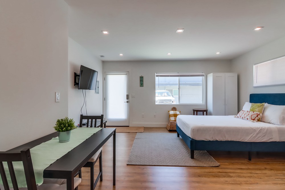 Virtual tour photo 23 of 34 for 5168 Brighton Ave