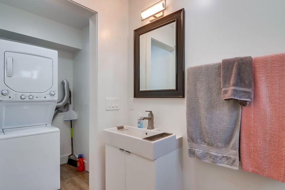 Virtual tour photo 33 of 34 for 5168 Brighton Ave