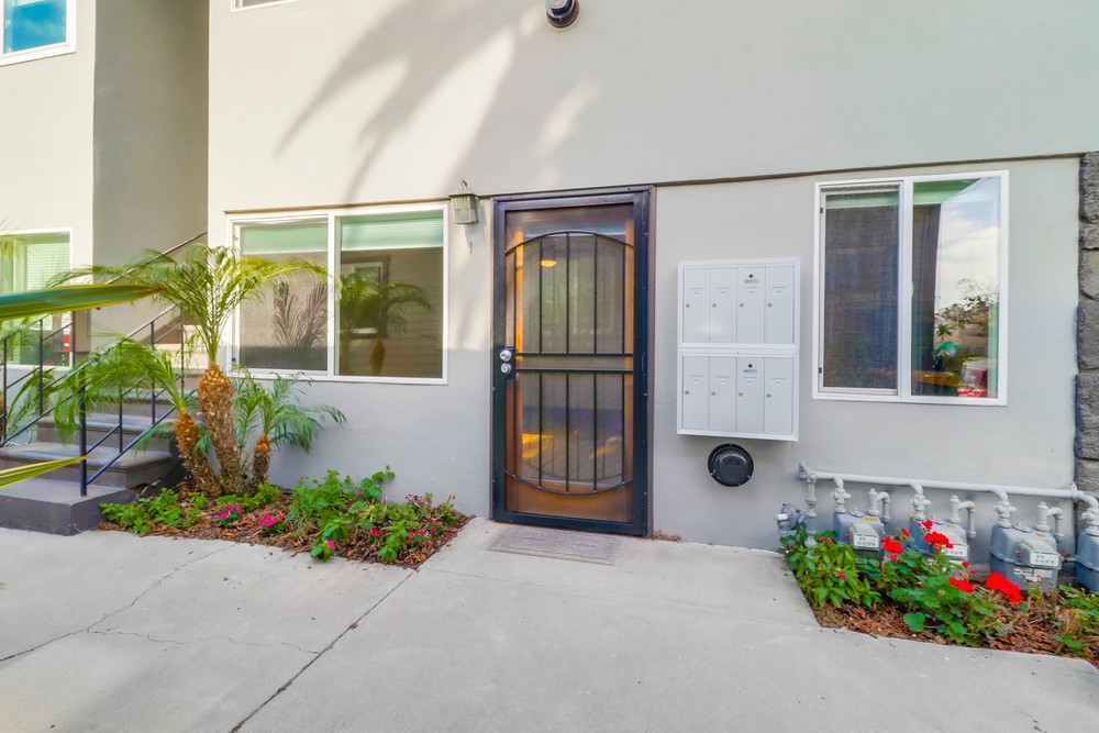 Virtual tour photo 7 of 16 for 5170 Bayard St #1