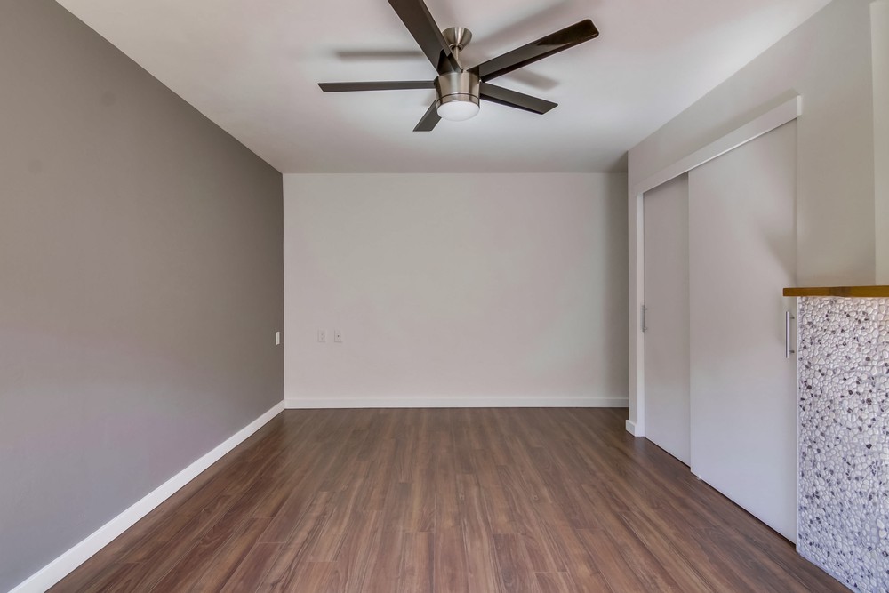 Virtual tour photo 9 of 27 for 5170 Bayard St #3