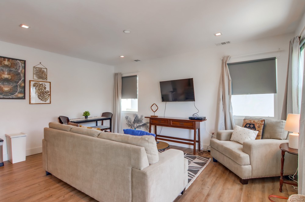 Virtual tour photo 3 of 43 for 5174 Brighton Ave
