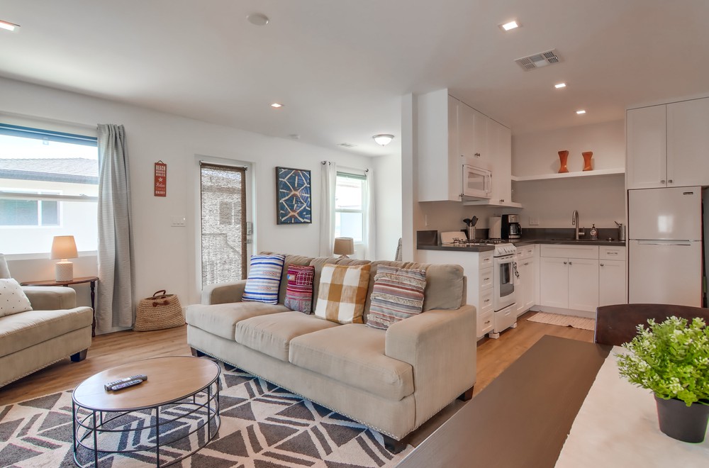 Virtual tour photo 5 of 43 for 5174 Brighton Ave