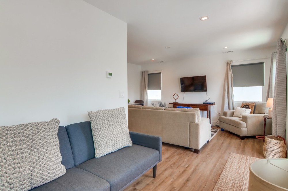 Virtual tour photo 9 of 43 for 5174 Brighton Ave