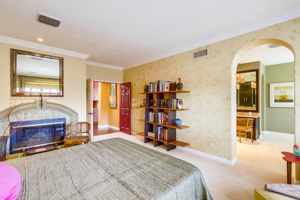 Virtual tour photo 32 of 48 for 5178 Renaissance Ave