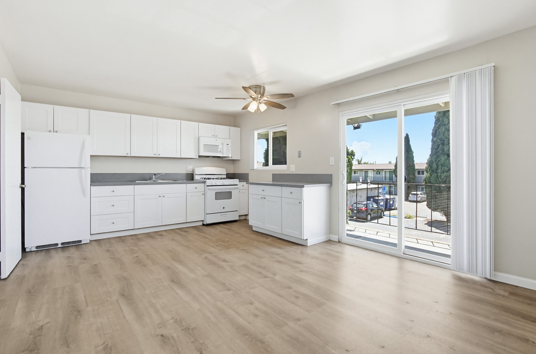 Virtual tour photo 7 of 24 for 519 E St