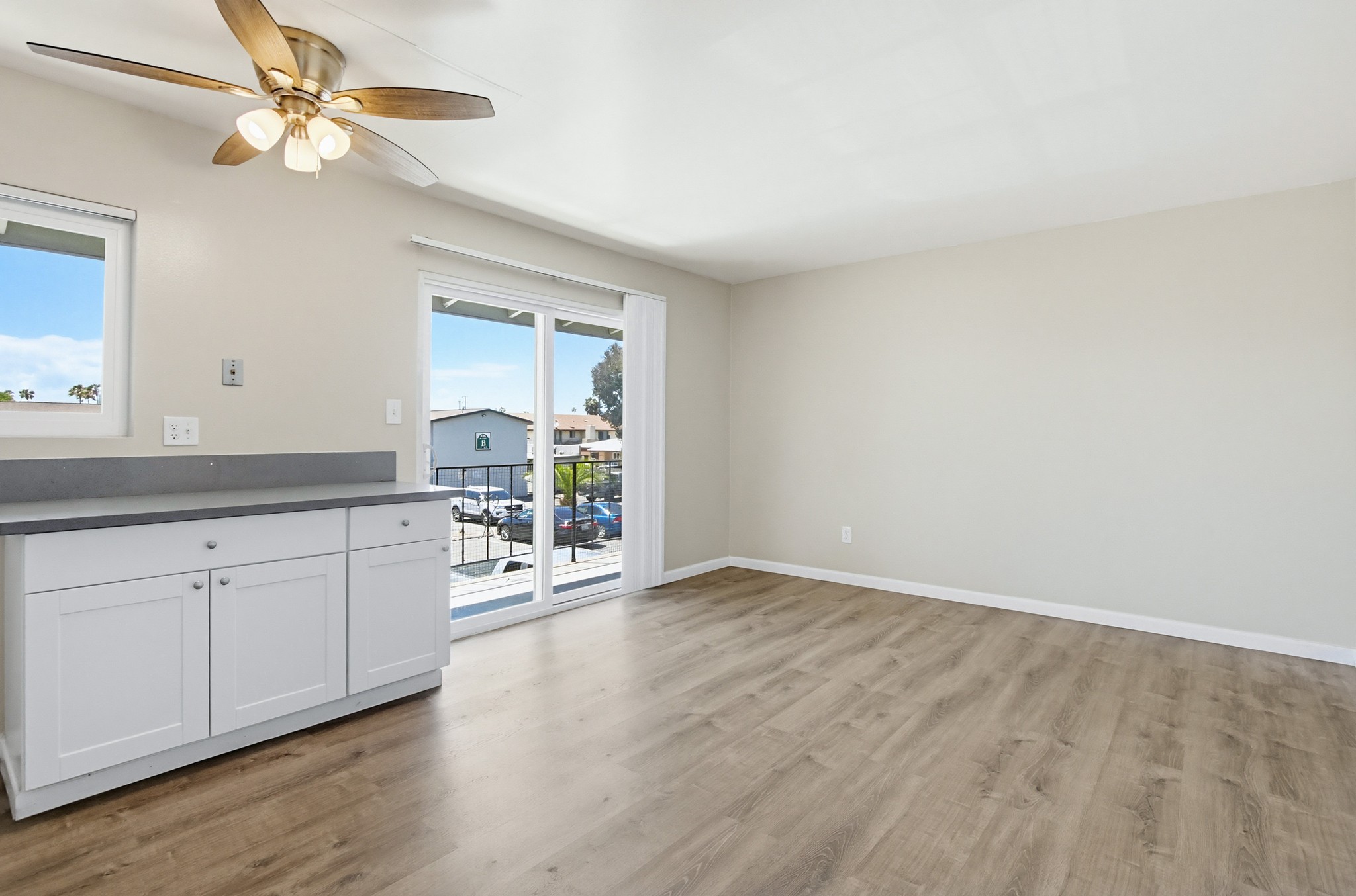 Virtual tour photo 12 of 24 for 519 E St