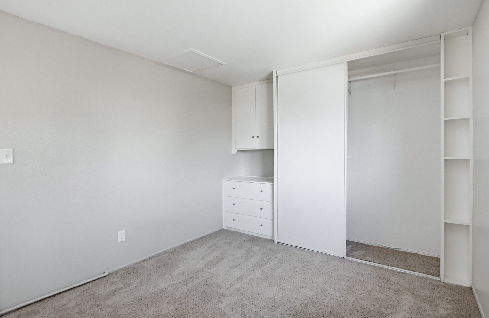 Virtual tour photo 14 of 24 for 519 E St