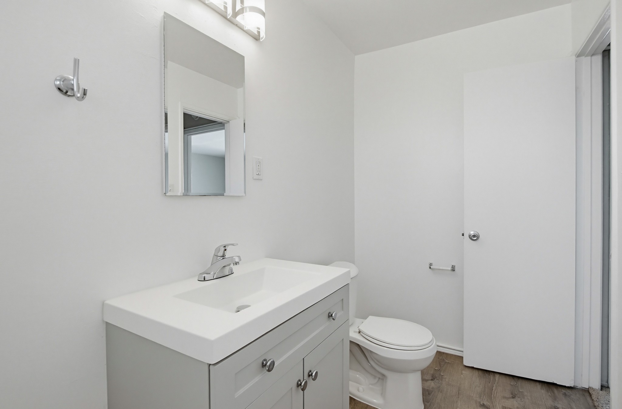 Virtual tour photo 20 of 24 for 519 E St