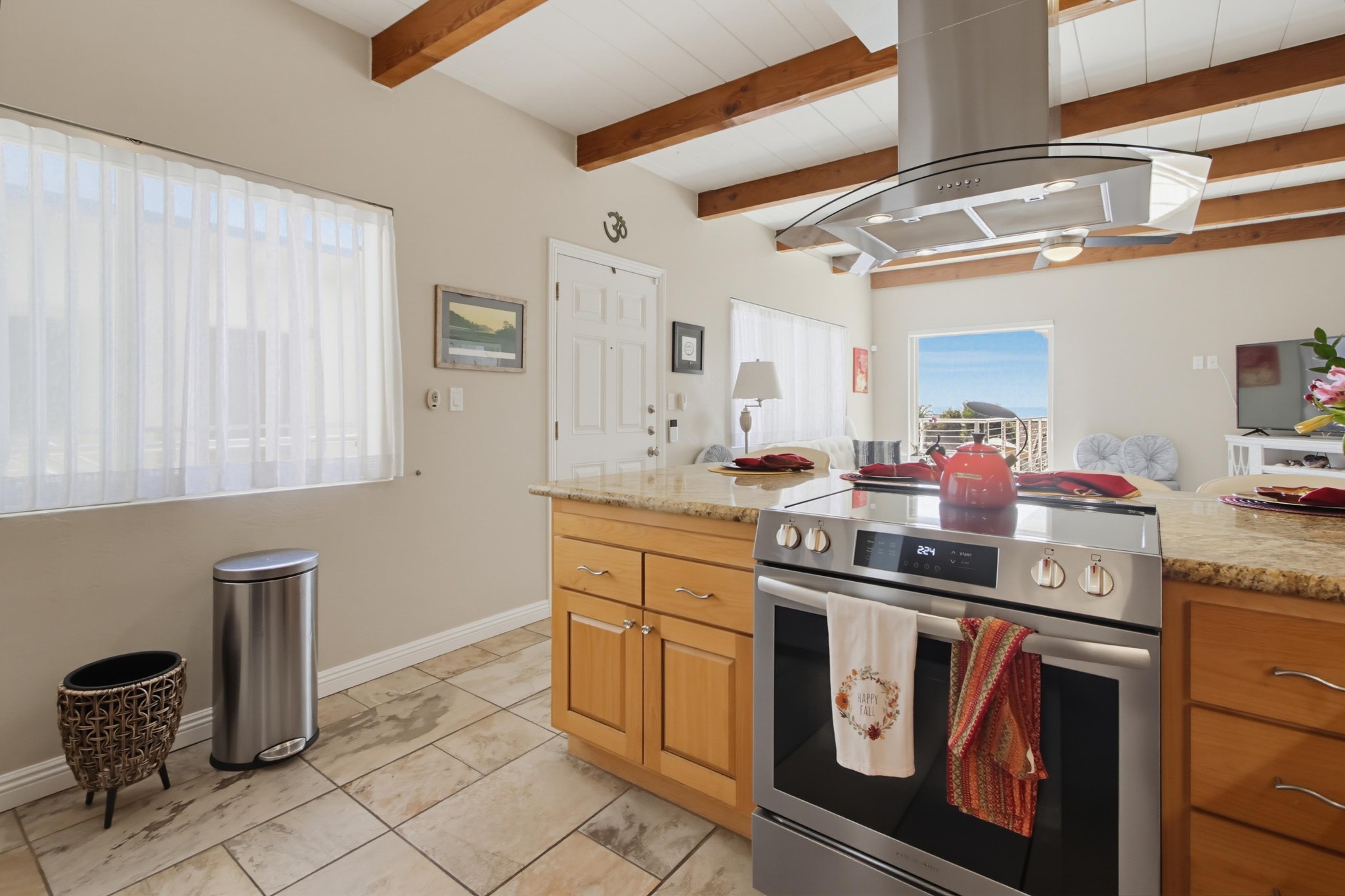Virtual tour photo 17 of 37 for 519 Stratford Ct Unit R