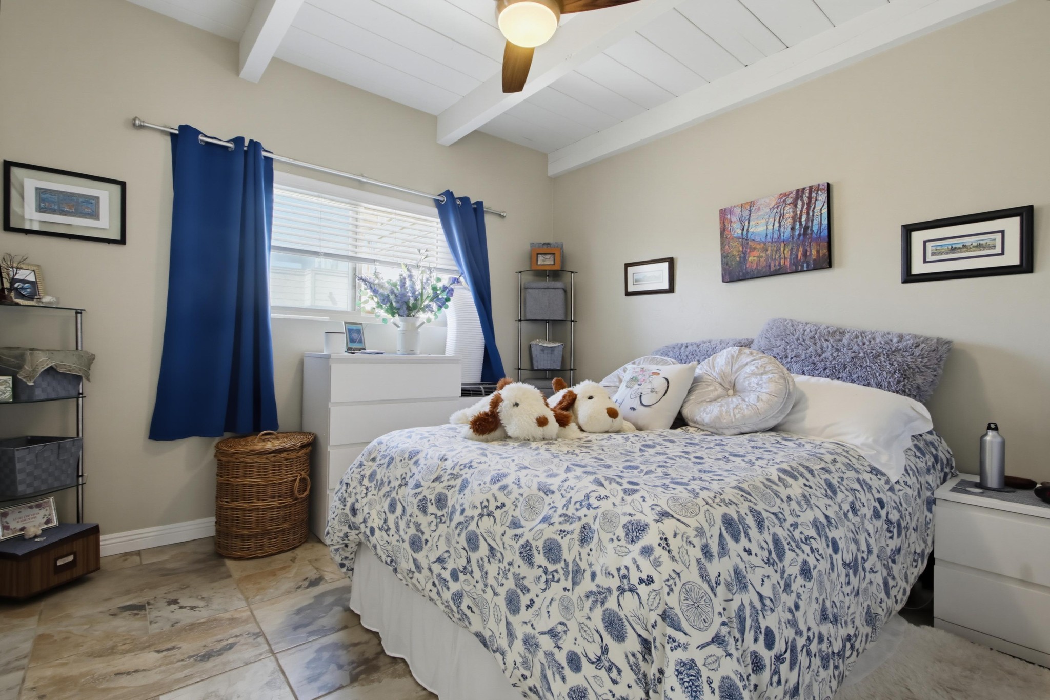 Virtual tour photo 20 of 37 for 519 Stratford Ct Unit R
