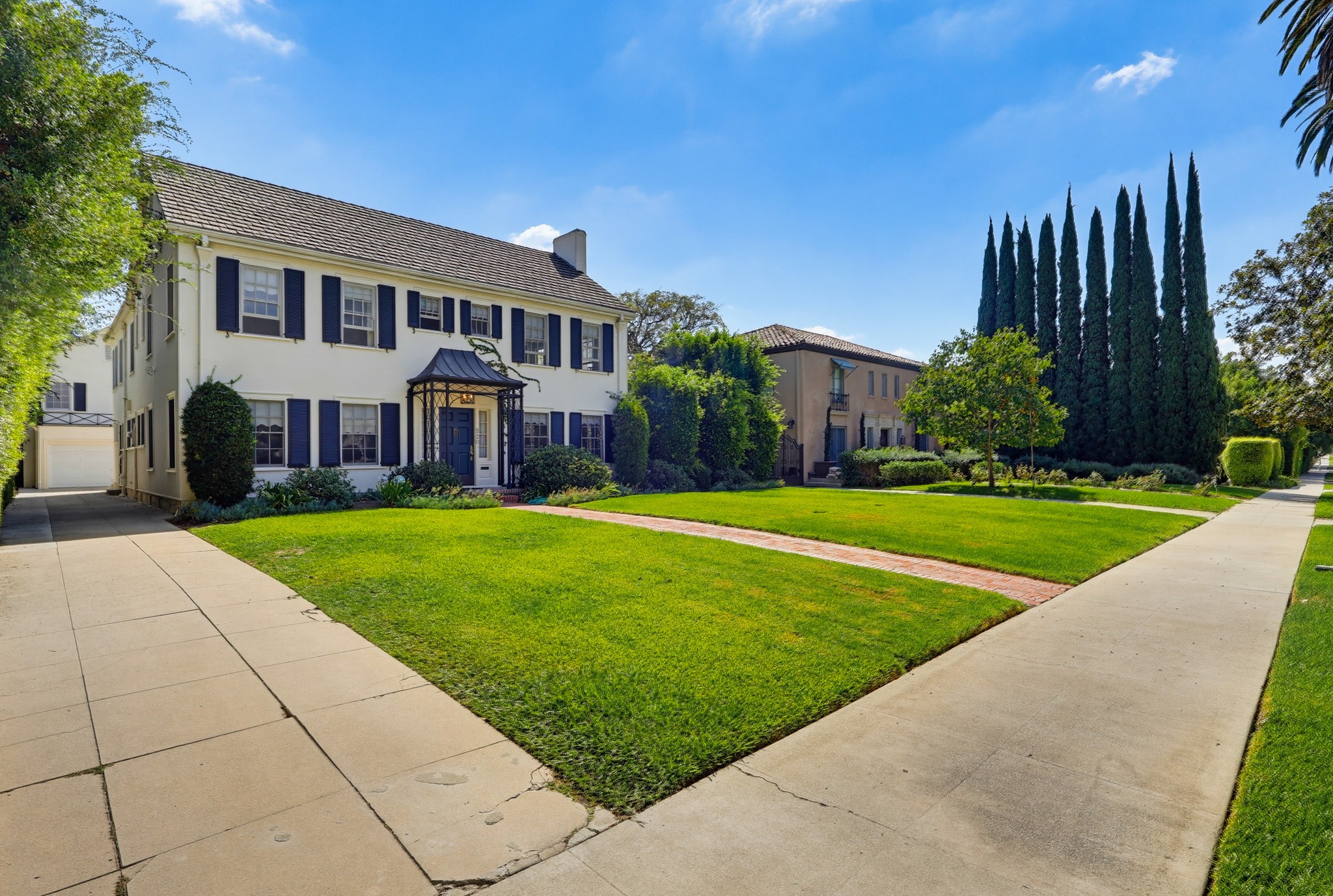 Virtual tour photo 4 of 152 for 520 S Irving Blvd