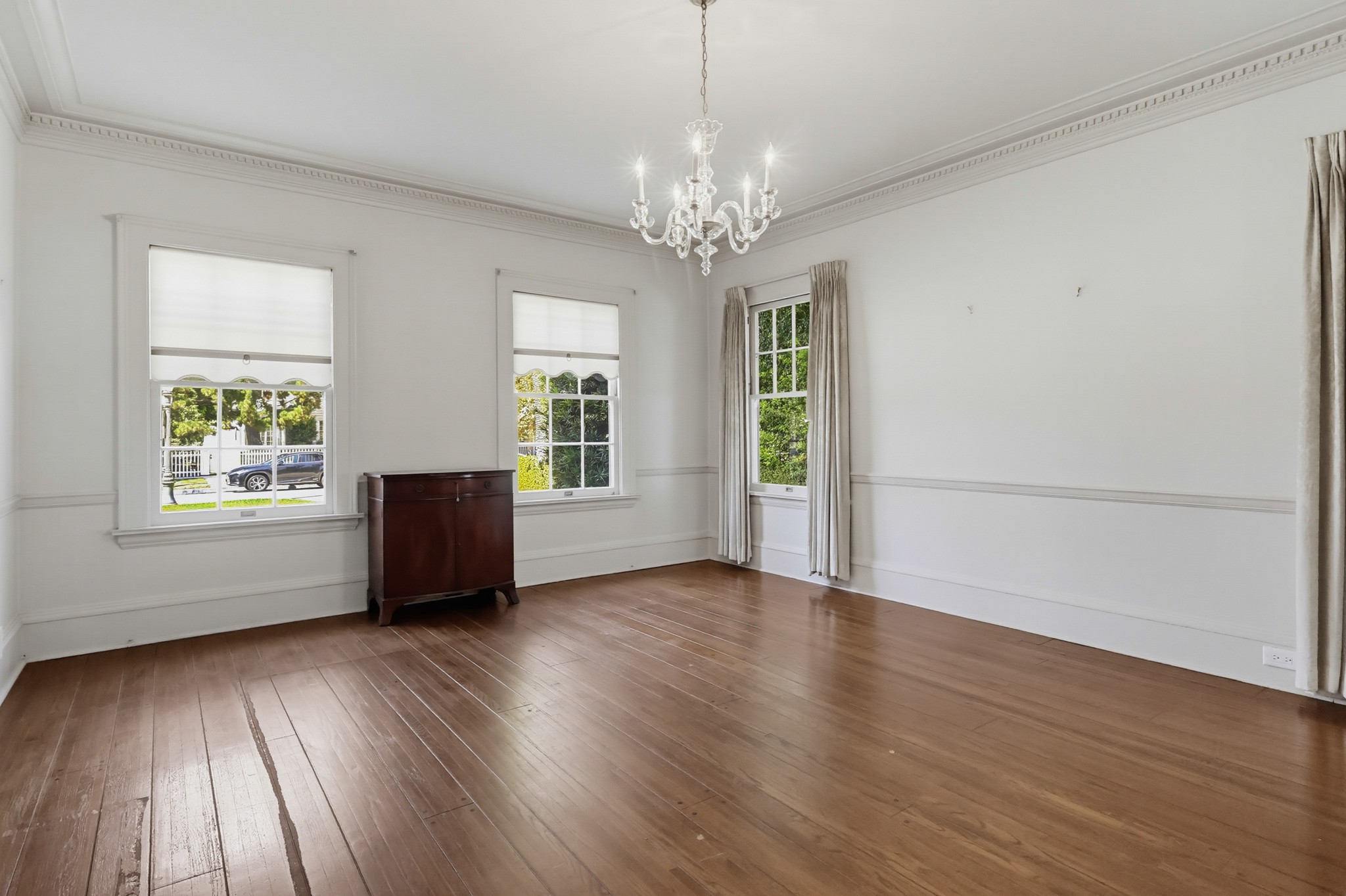 Virtual tour photo 19 of 152 for 520 S Irving Blvd