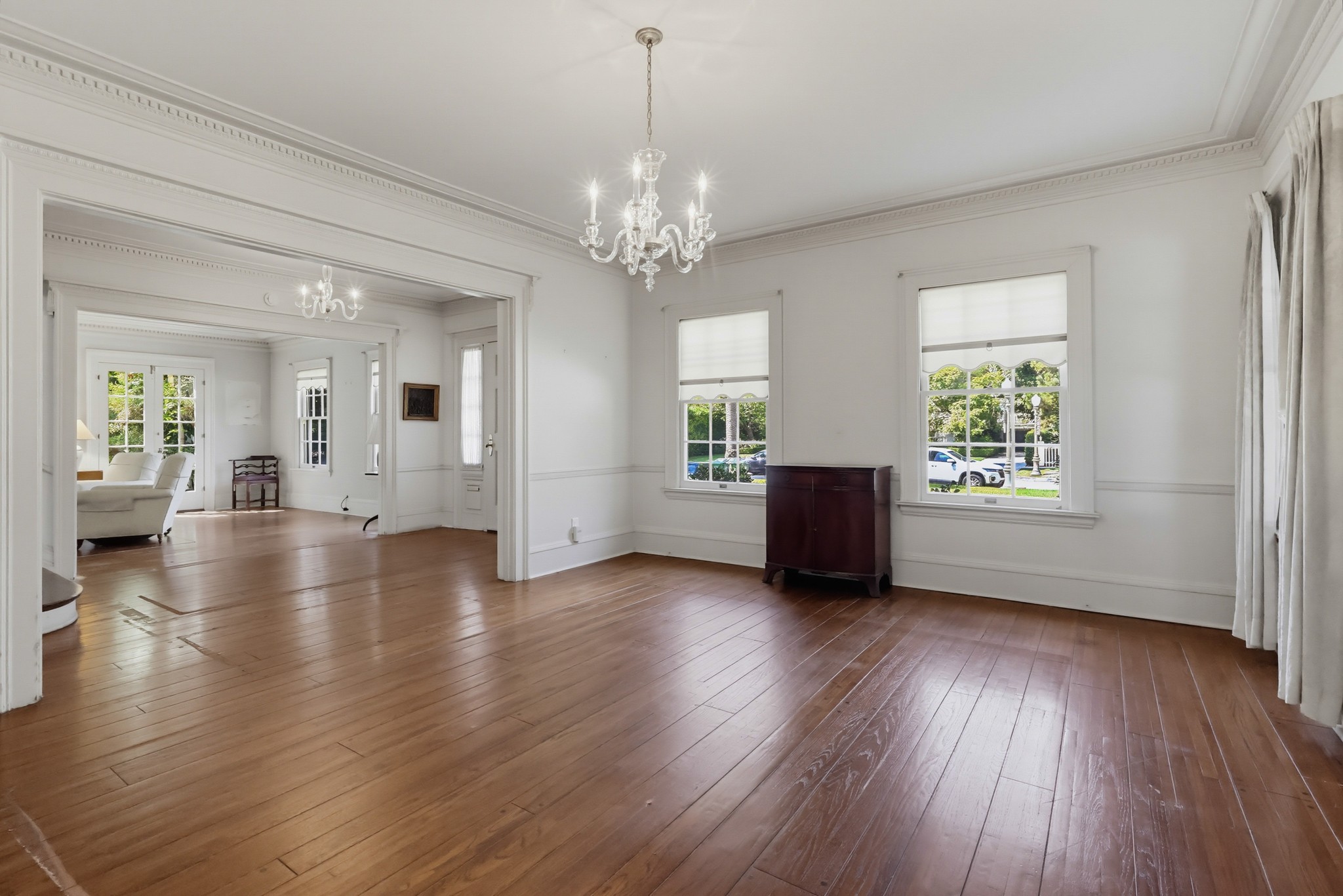 Virtual tour photo 21 of 152 for 520 S Irving Blvd