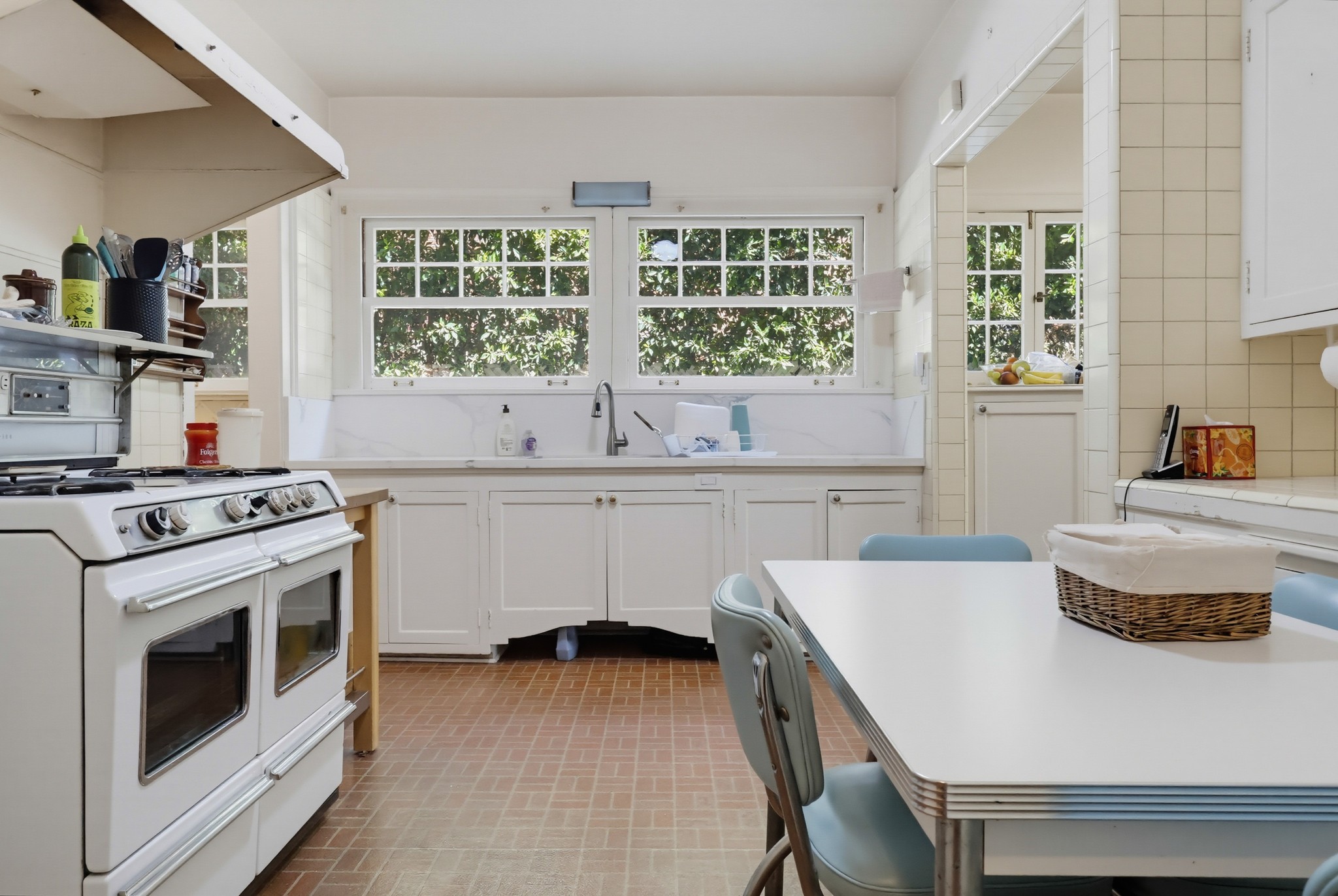Virtual tour photo 31 of 152 for 520 S Irving Blvd