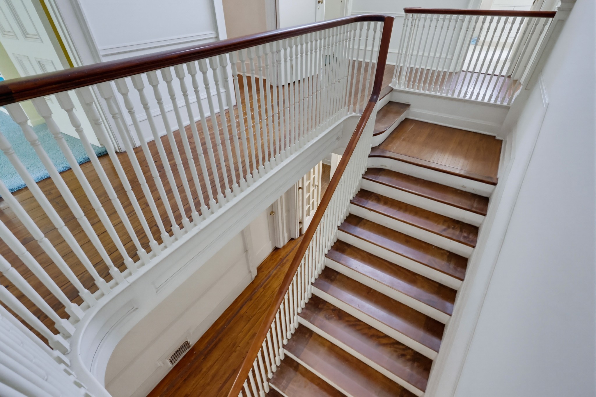 Virtual tour photo 50 of 152 for 520 S Irving Blvd