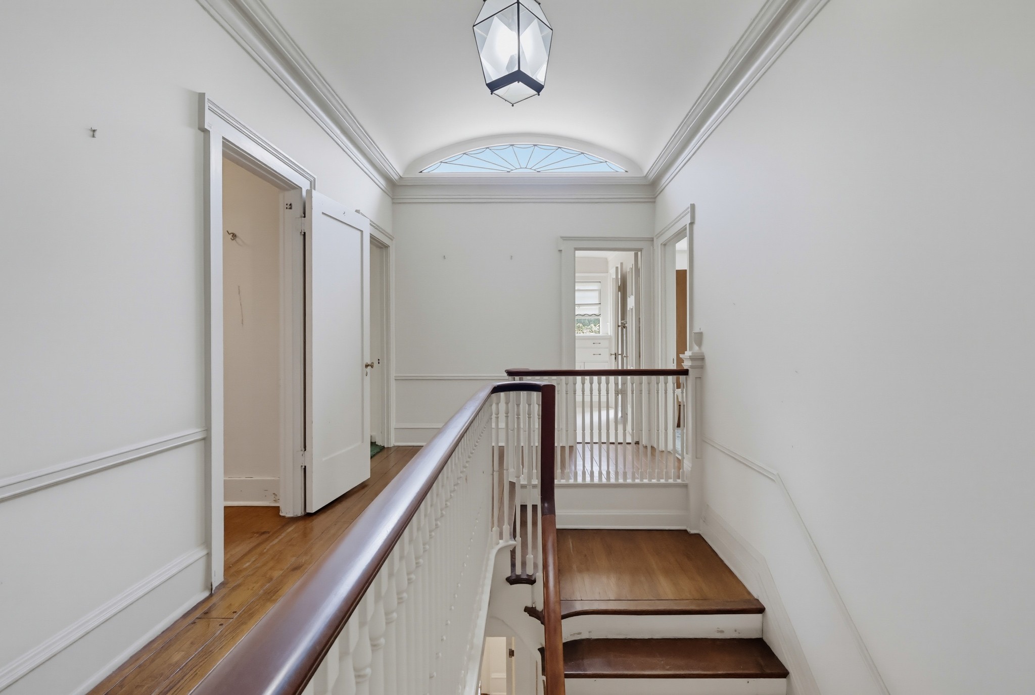 Virtual tour photo 52 of 152 for 520 S Irving Blvd