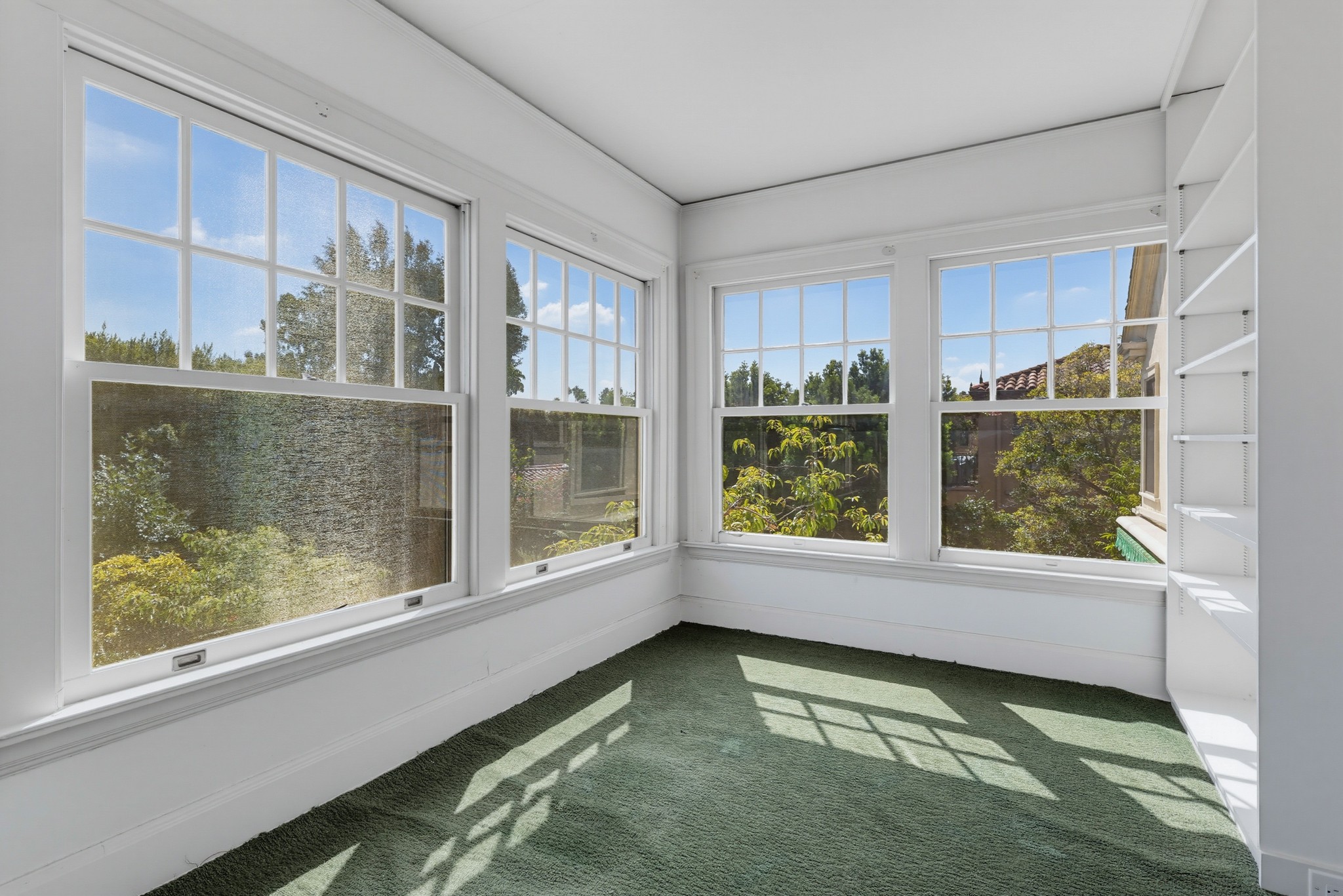 Virtual tour photo 61 of 152 for 520 S Irving Blvd