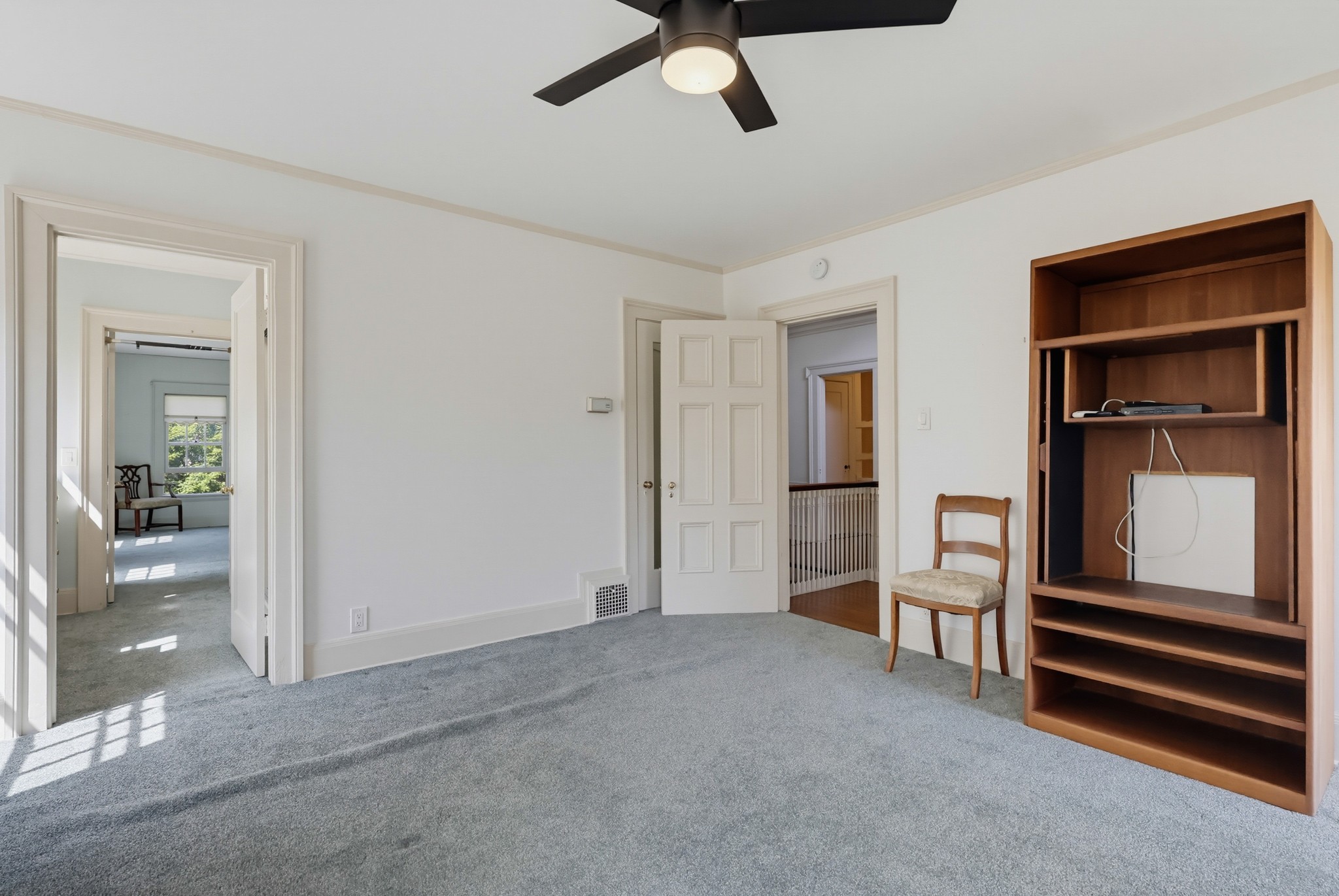 Virtual tour photo 70 of 152 for 520 S Irving Blvd