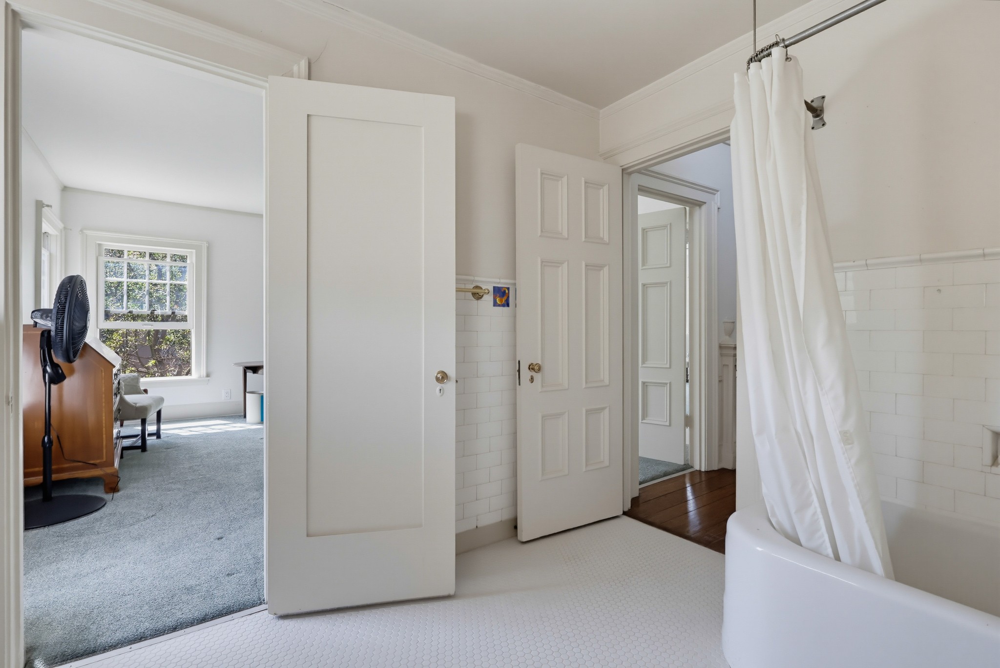 Virtual tour photo 72 of 152 for 520 S Irving Blvd