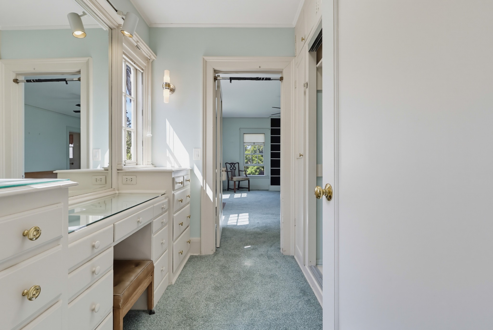 Virtual tour photo 84 of 152 for 520 S Irving Blvd