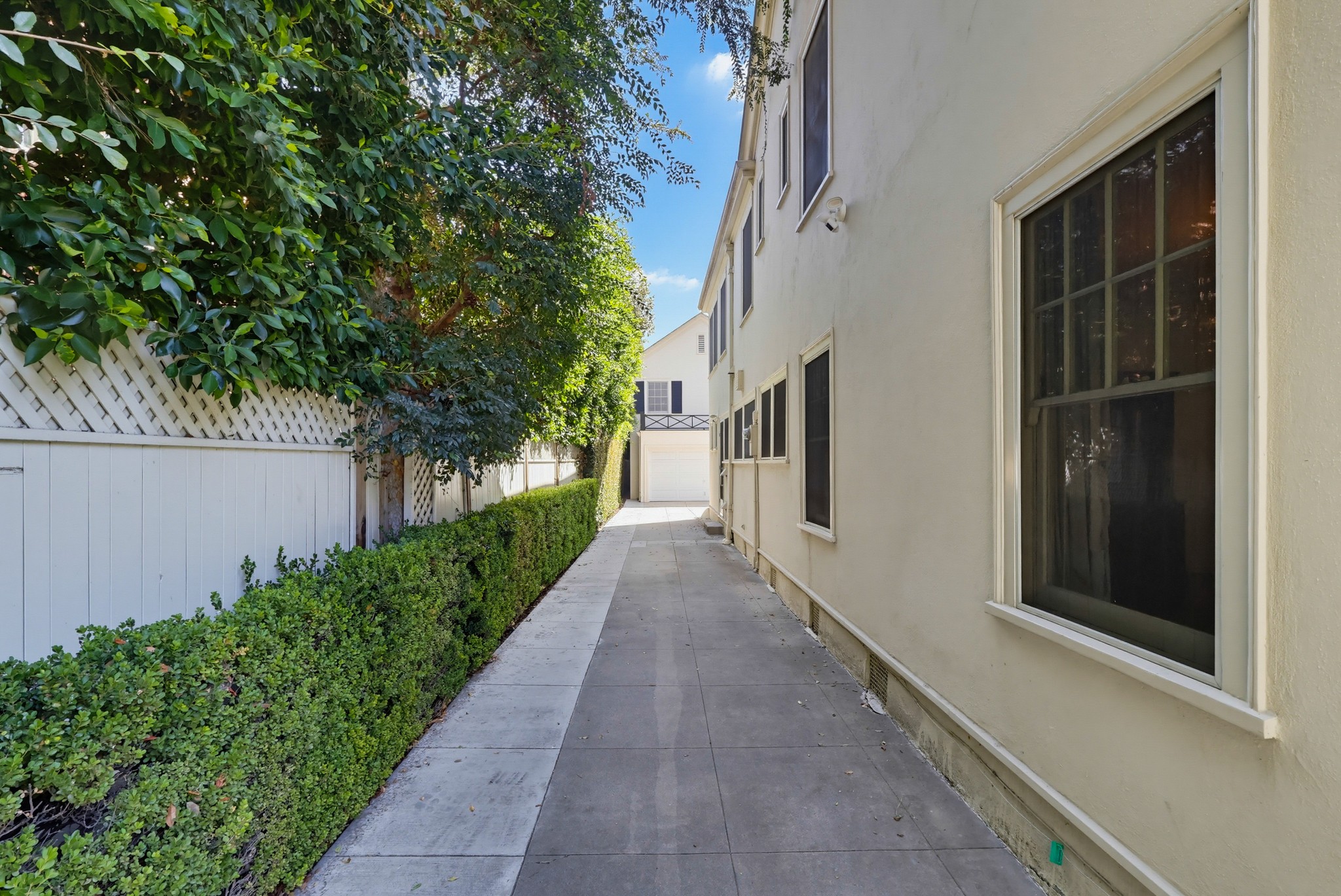 Virtual tour photo 96 of 152 for 520 S Irving Blvd