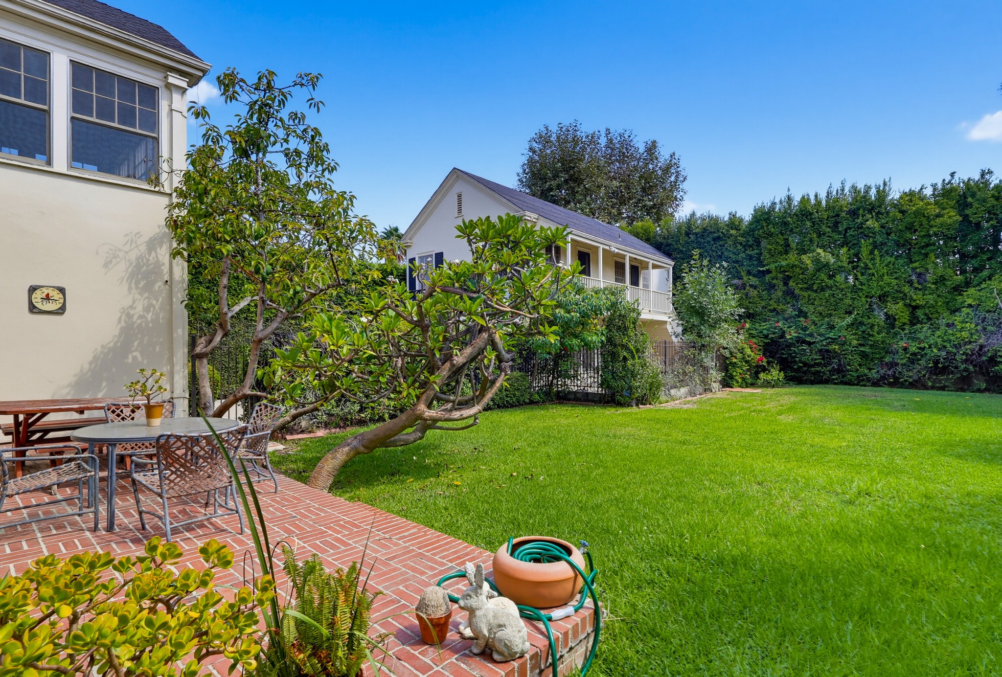 Virtual tour photo 106 of 152 for 520 S Irving Blvd
