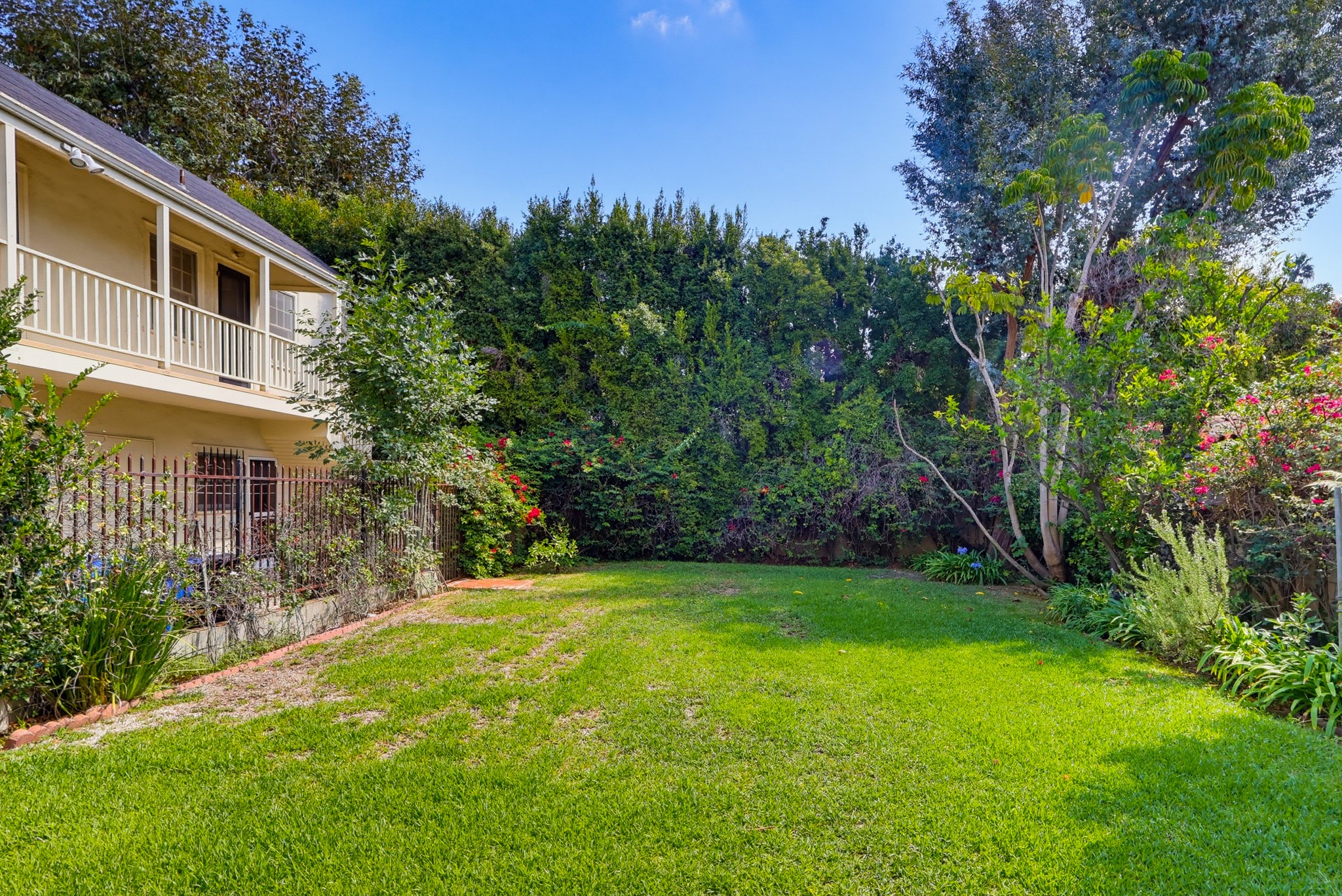 Virtual tour photo 111 of 152 for 520 S Irving Blvd
