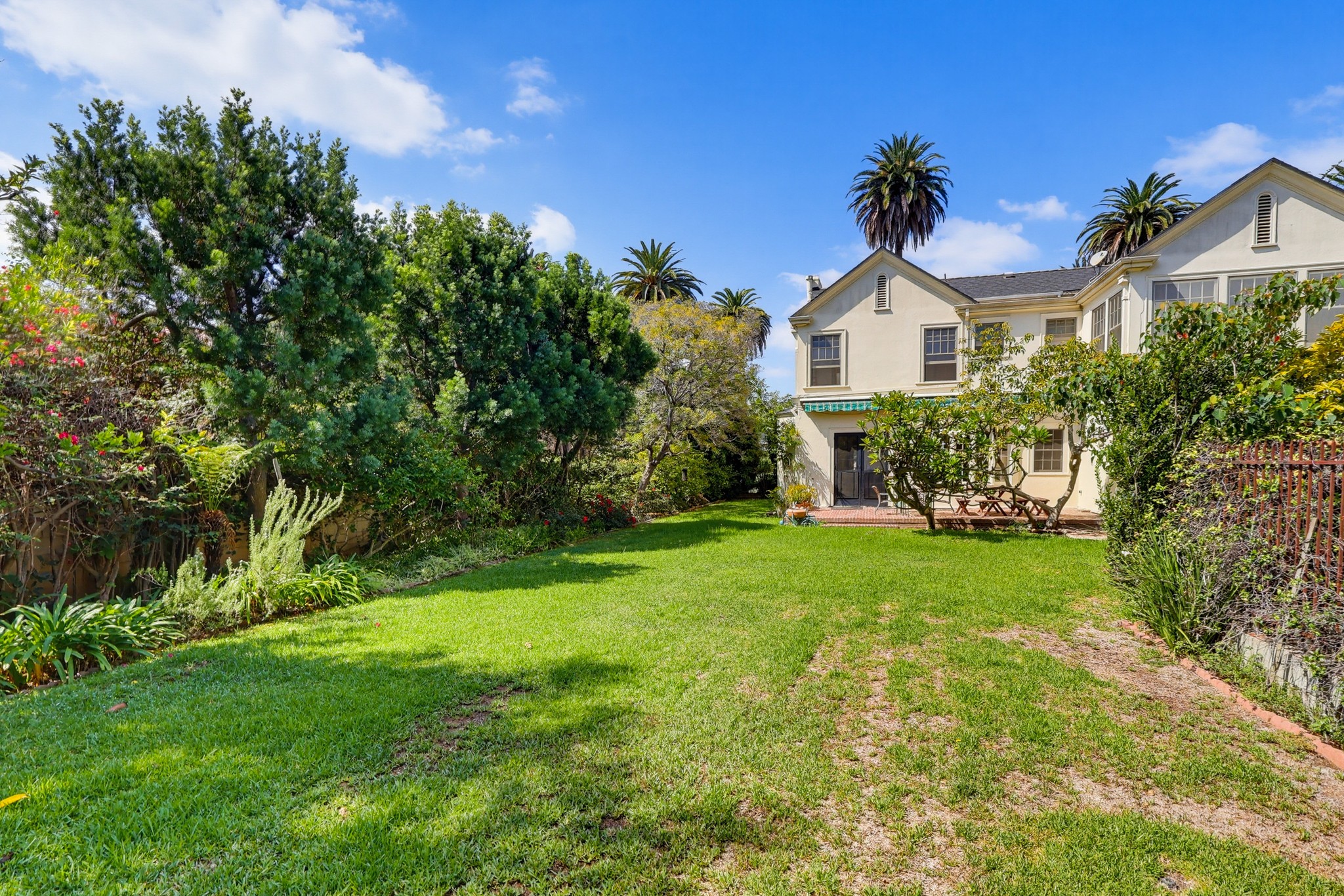 Virtual tour photo 115 of 152 for 520 S Irving Blvd